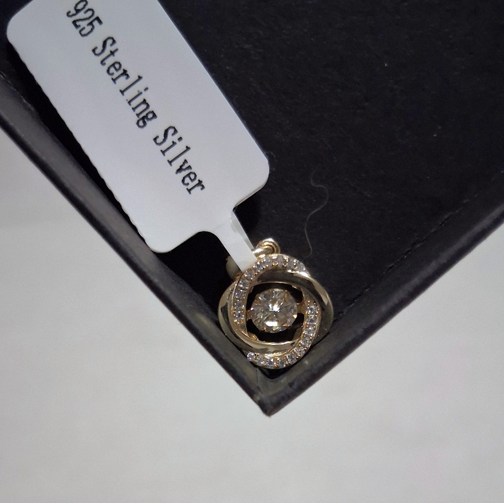 Moissanite Dancing Diamond Pendandt In Gold Over 925SS